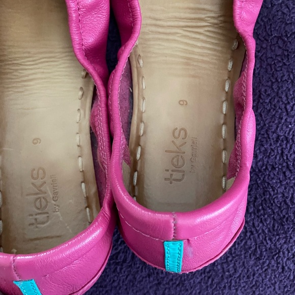 Tieks—Fuchsia pink. - Picture 5 of 5